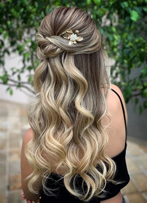 38+ Ideias de Penteado para Madrinha: dicas e inspirações para .